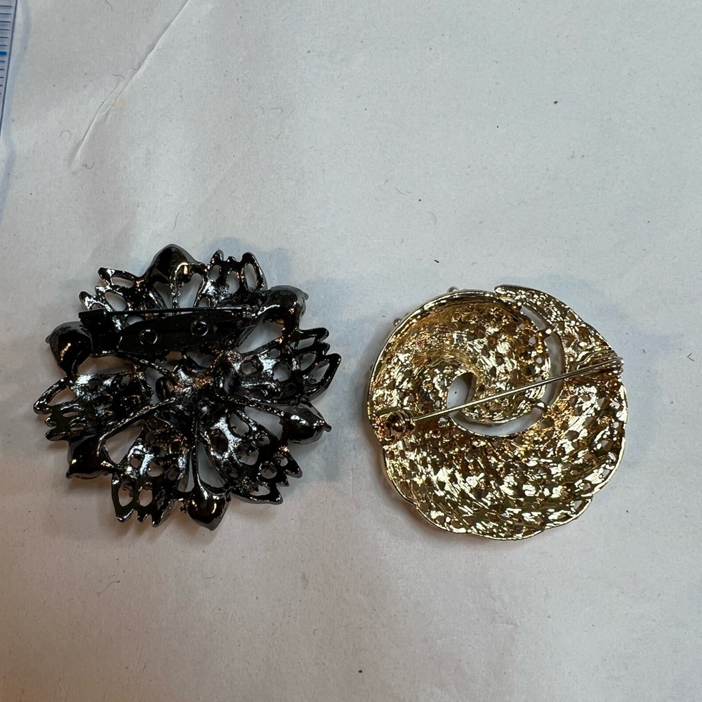 2 Brooches - Picture 4 of 4